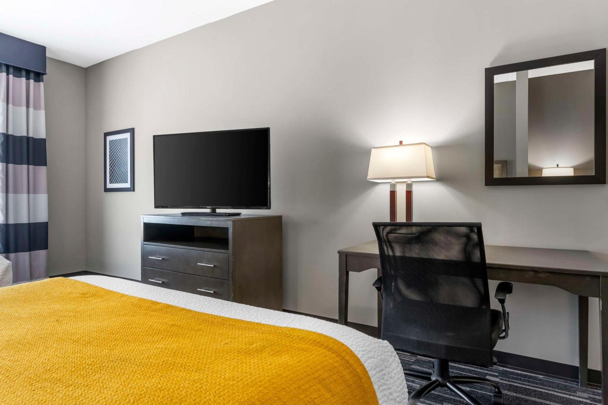 Best Western Plus Cranberry-Pittsburgh North Cranberry Township Exterior photo