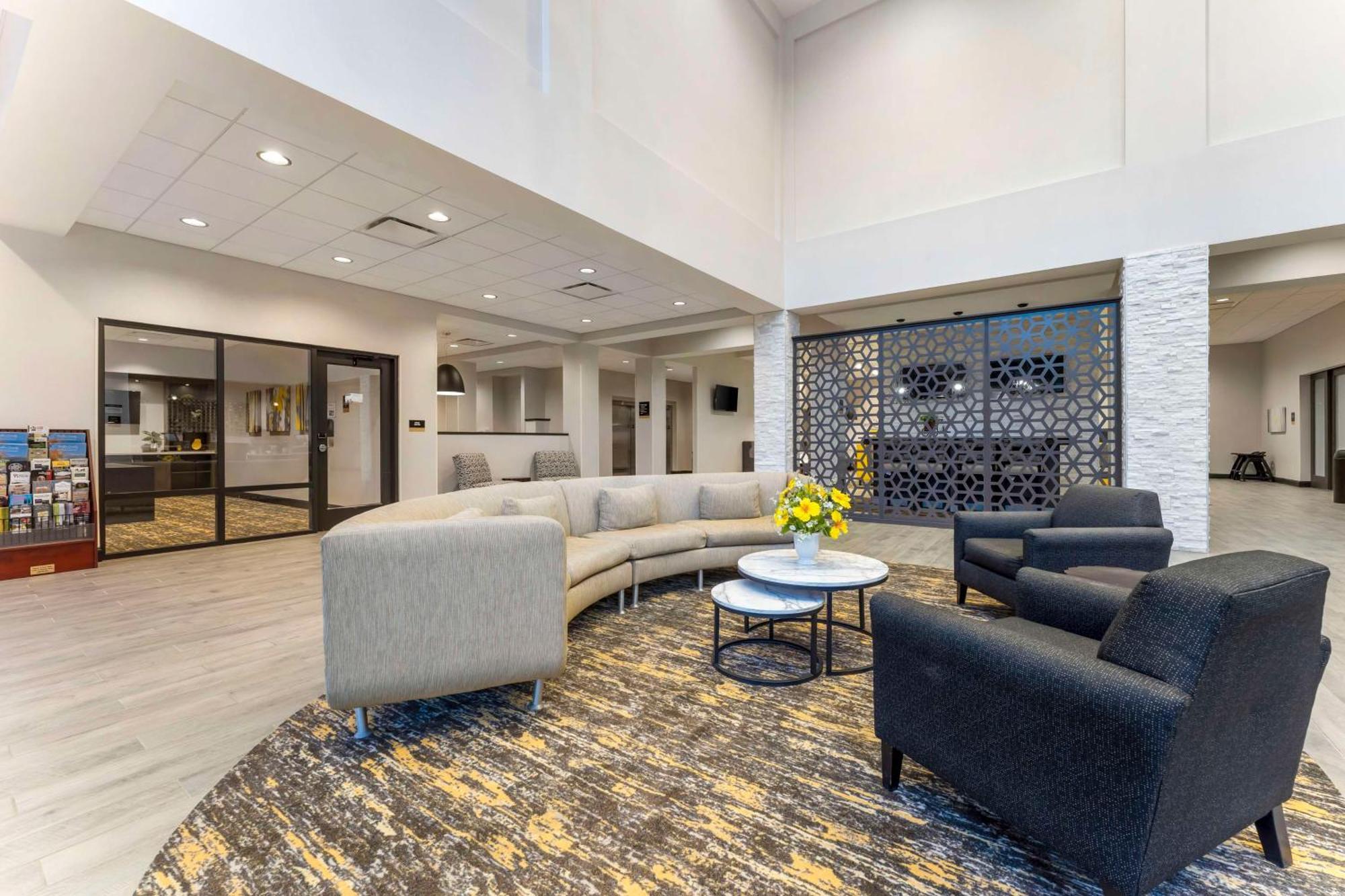 Best Western Plus Cranberry-Pittsburgh North Cranberry Township Exterior photo
