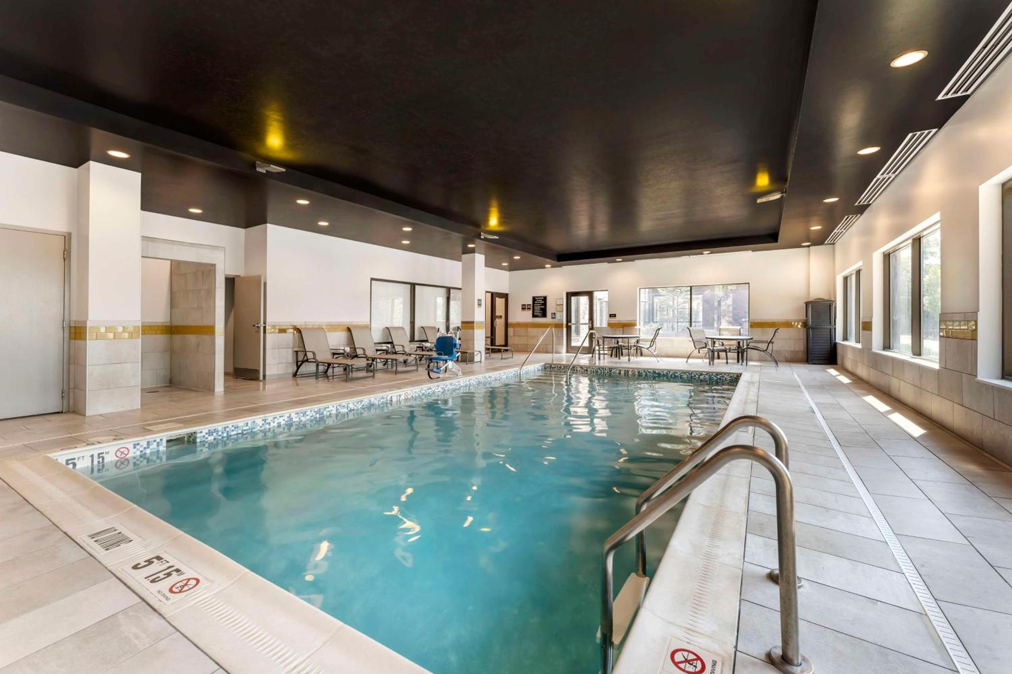 Best Western Plus Cranberry-Pittsburgh North Cranberry Township Exterior photo